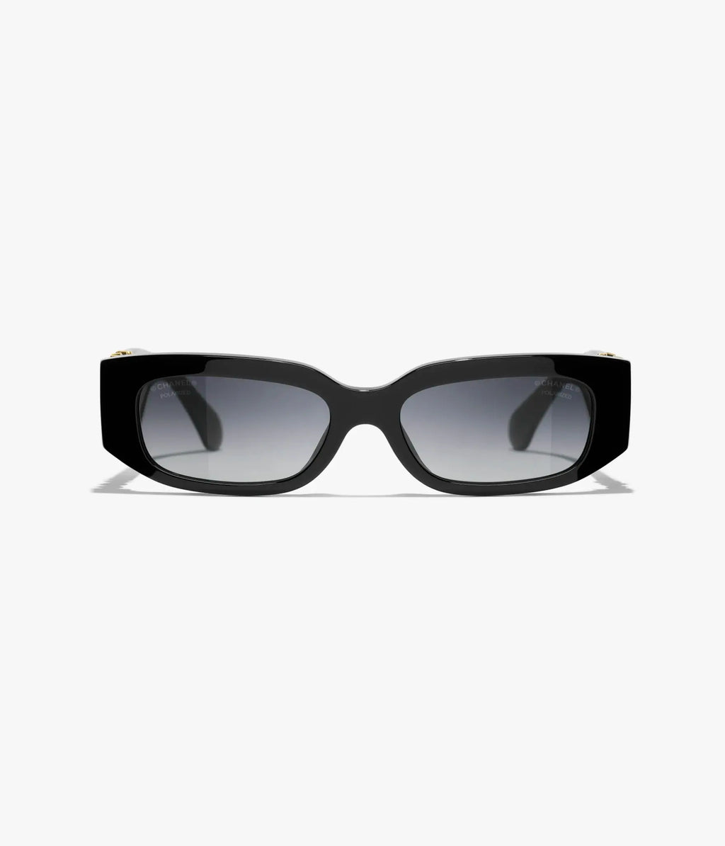 Lunettes de soleil Chanel ovales by Skyler Eyes